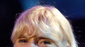 cheats/2010/04/22/joni-mitchell-trashes-bob-dylan/joni-mitchell_rkzlzn