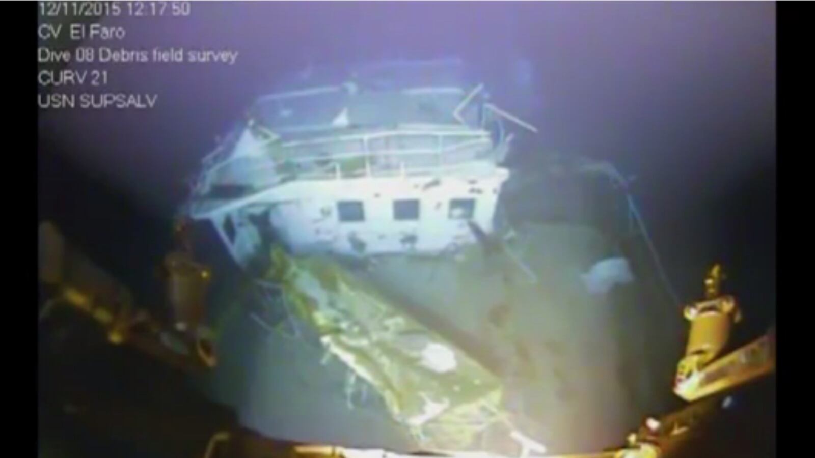 cheats/2016/01/04/video-shows-el-faro-s-underwater-grave/160104-el-faro-cheat_pkj1xi