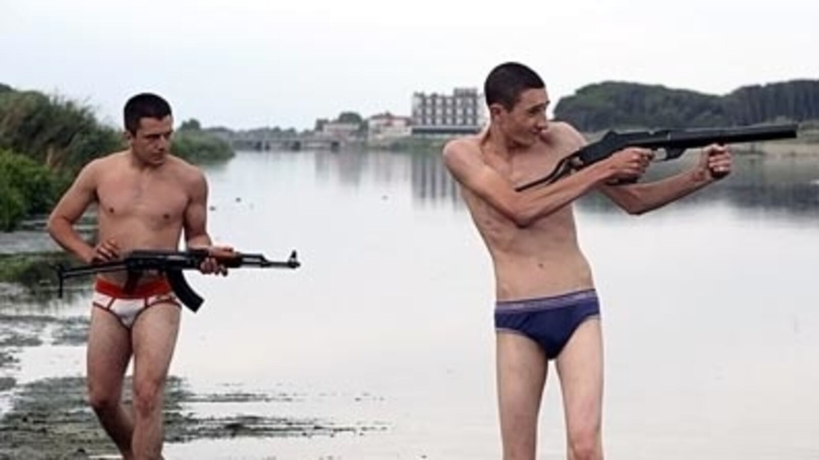 articles/2008/10/13/mob-mentality/early-word-gomorra_942_rrd0mh