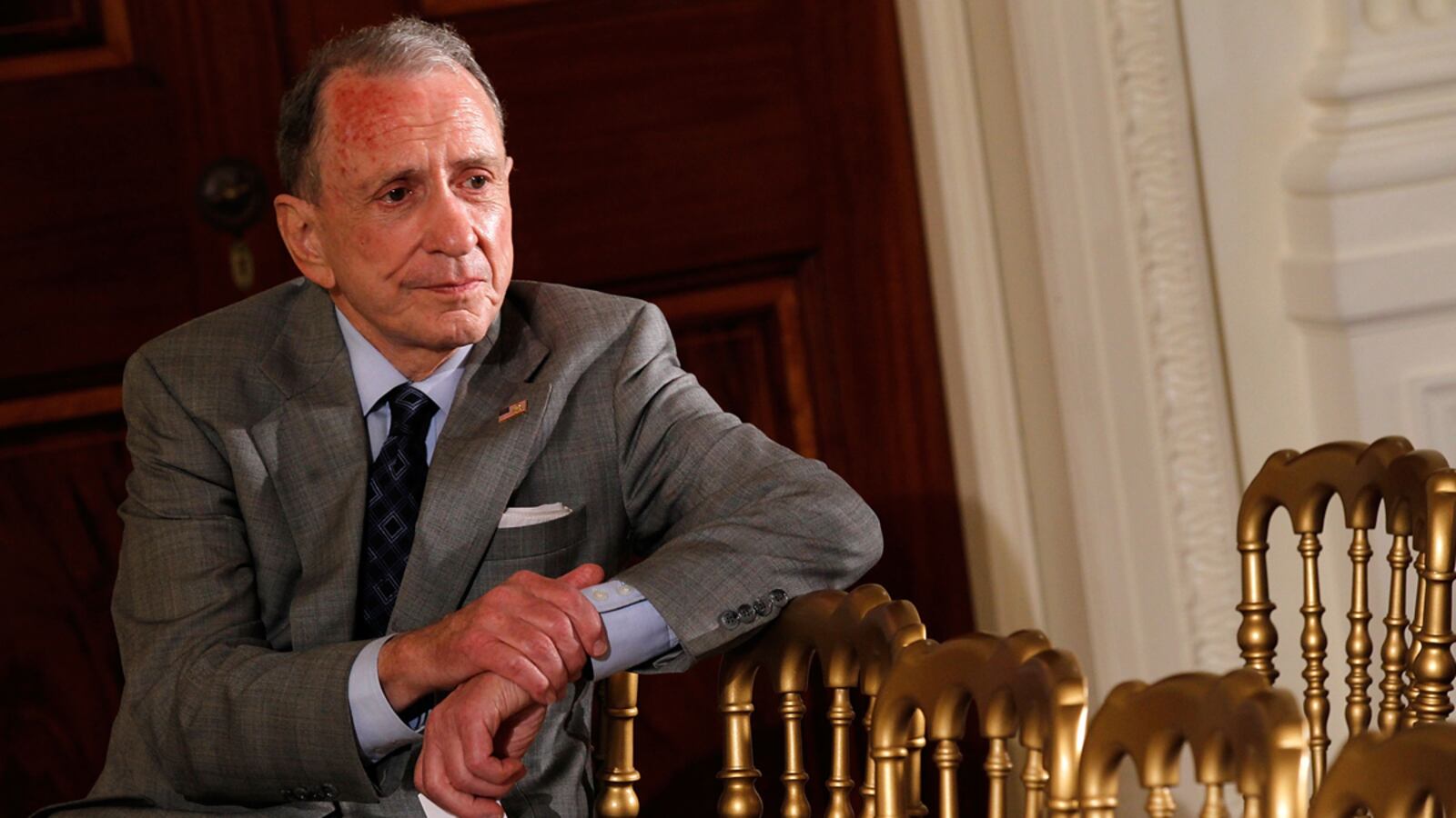 cheats/2012/08/28/specter-battles-serious-illness/arlen-specter-hospitalized-cheat_djvutl