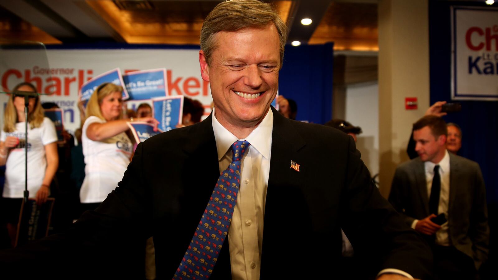 articles/2014/11/05/blue-massachusetts-goes-red-picks-charlie-baker-for-governor/141104-freedlander-baker-tease_geomko