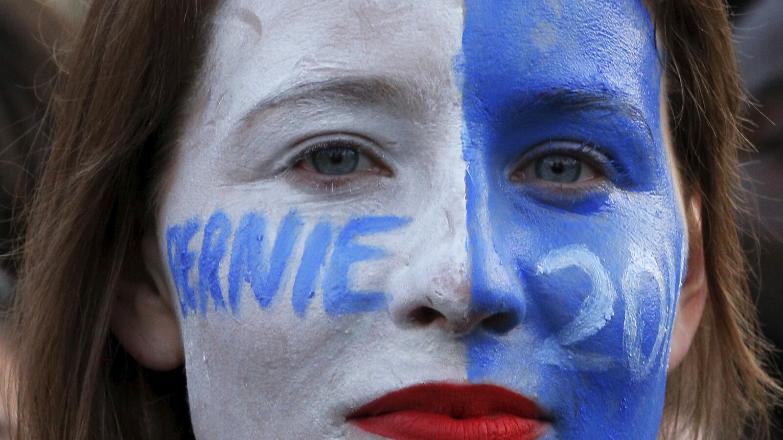 articles/2016/04/14/team-bernie-hillary-can-t-push-us-around/160413-clift-bernie-sanders-tease_qqjaoh