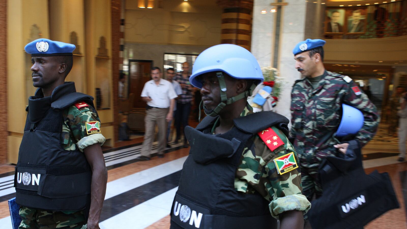 cheats/2012/06/16/u-n-observers-suspend-syria-mission/un-observers-out-syria-cheat_pqwxu7