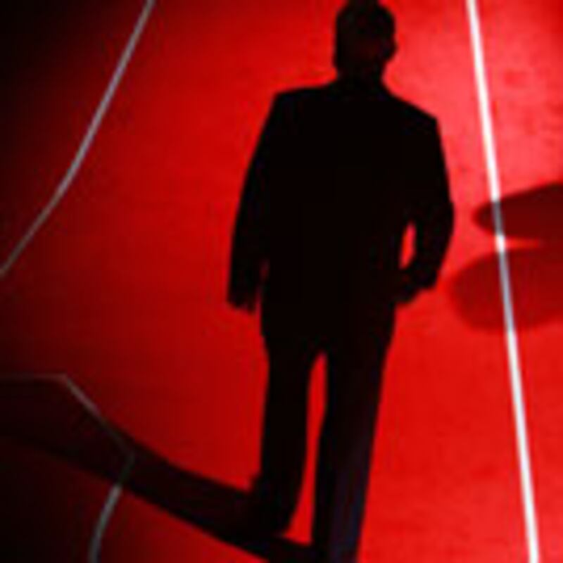 articles/2008/10/08/mccains-poignant-valedictory/brown-mccain-debate_578_fwfqab