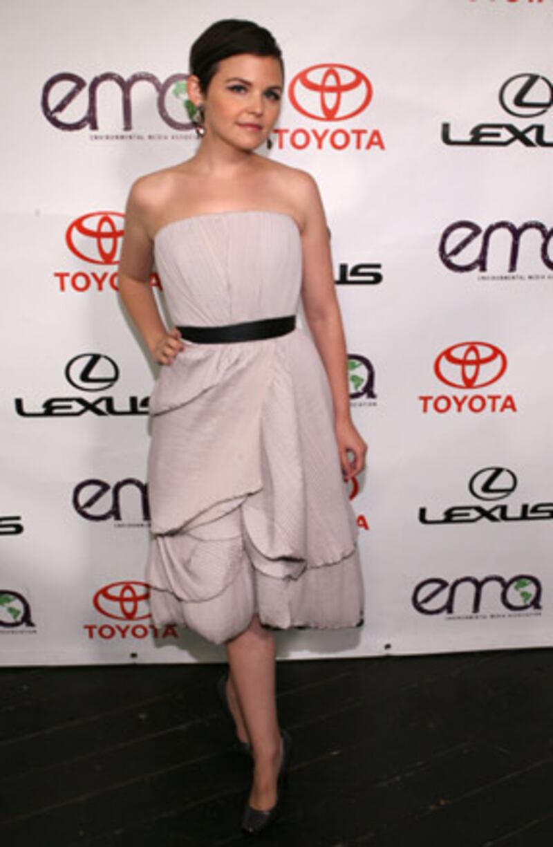 galleries/2009/10/26/environmental-media-awards/red-carpet---goodwin_nfexkq