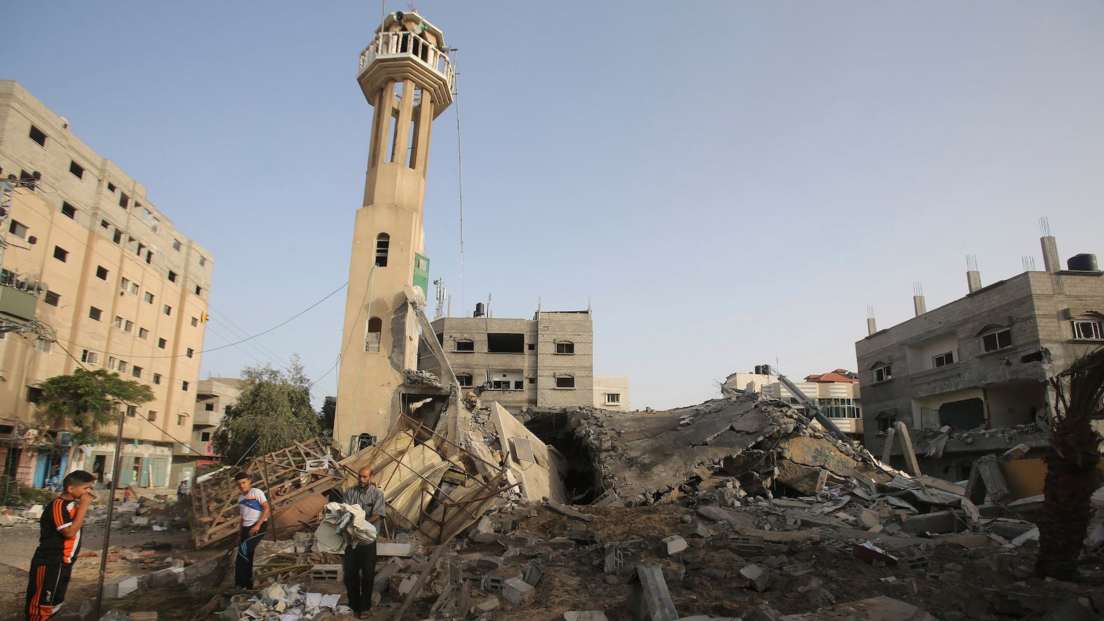 cheats/2014/07/12/palestinian-death-toll-tops-120/140712-gaza-mosque-cheat_dcskv4