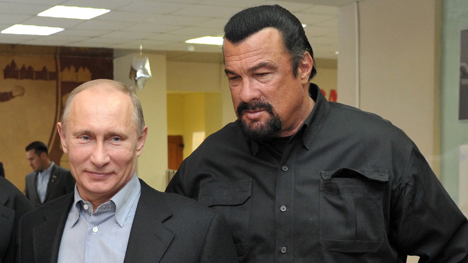 articles/2016/11/04/steven-seagal-loves-vladimir-putin-even-more-than-donald-trump-does/161103-Benson-putin-Seagal-tease_yuggr3