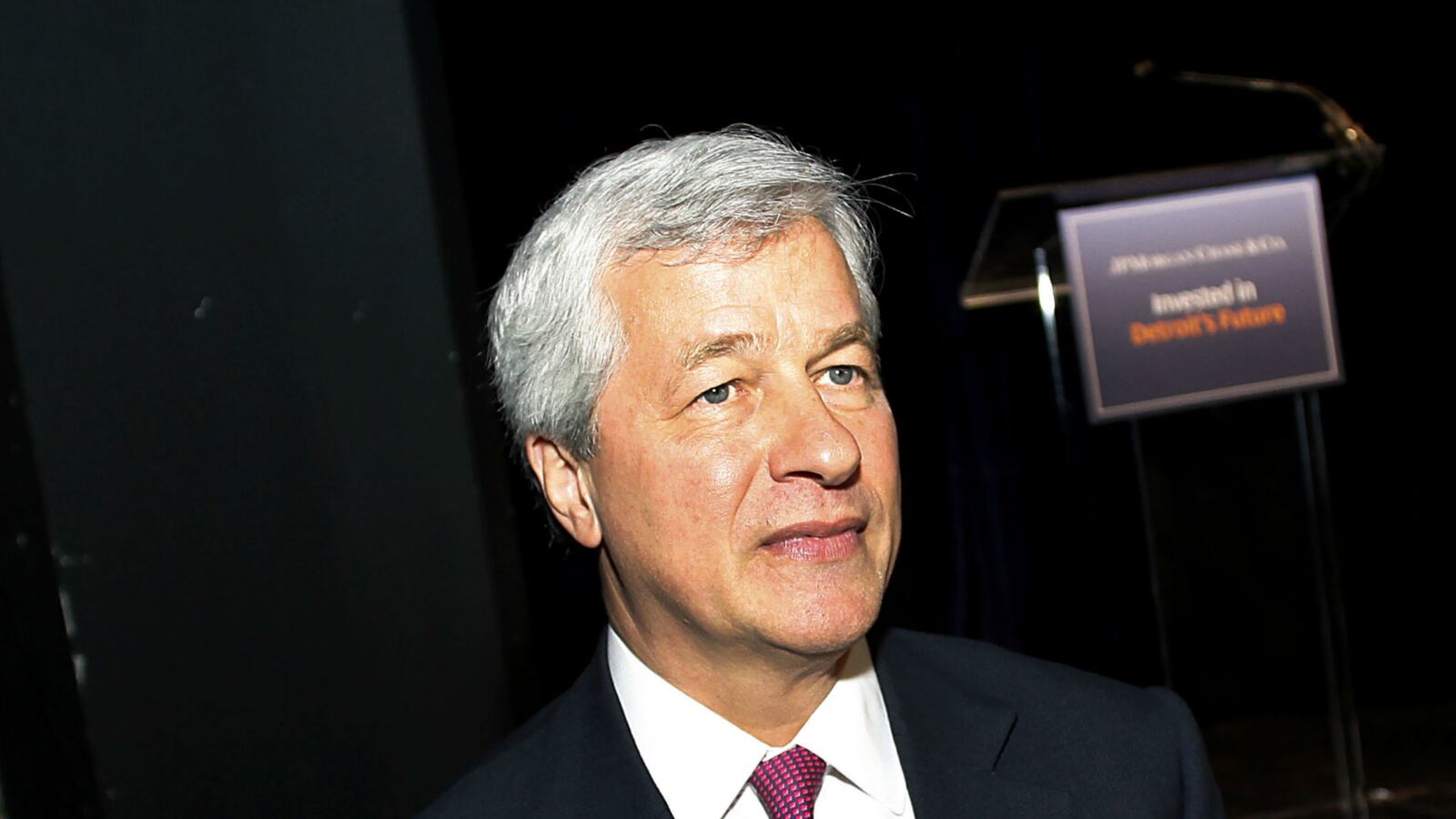cheats/2014/07/02/jpmorgan-s-jamie-dimon-has-throat-cancer/140702-jamie-dimon-cheat_iglcw3