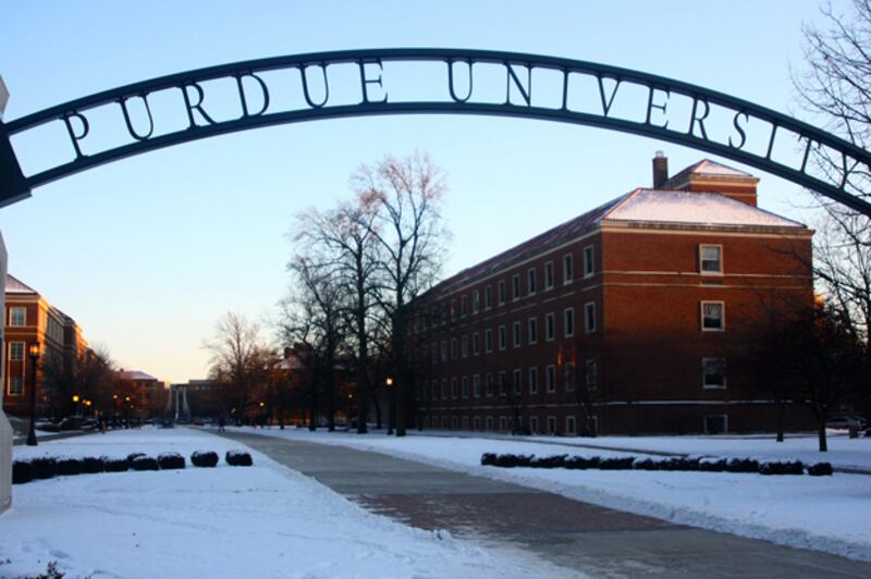 galleries/2010/09/12/the-big-ten-s-most-dangerous-colleges/purdue-university_lkeuud