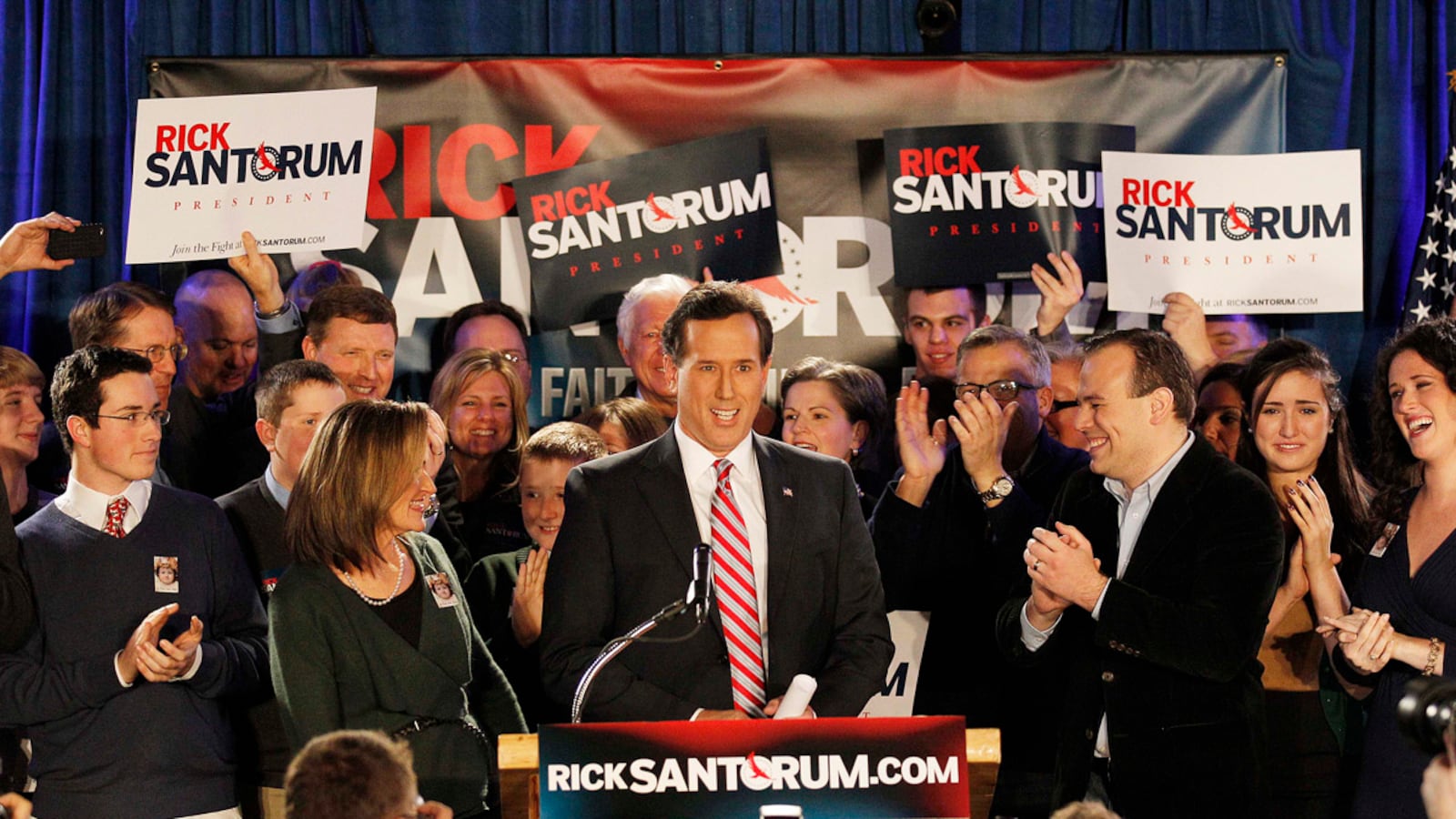 articles/2012/01/18/did-rick-santorum-win-the-iowa-caucuses-not-mitt-romney/rick-santorum-iowa-avlon_fpyjc8