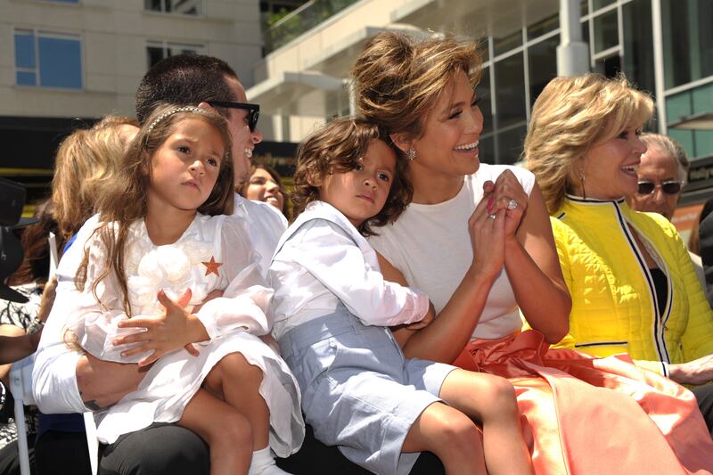 galleries/2013/07/08/blue-ivy-carter-milan-pique-more-powerful-celebrity-babies-photos/130705-celeb-babies-03_xq9srm