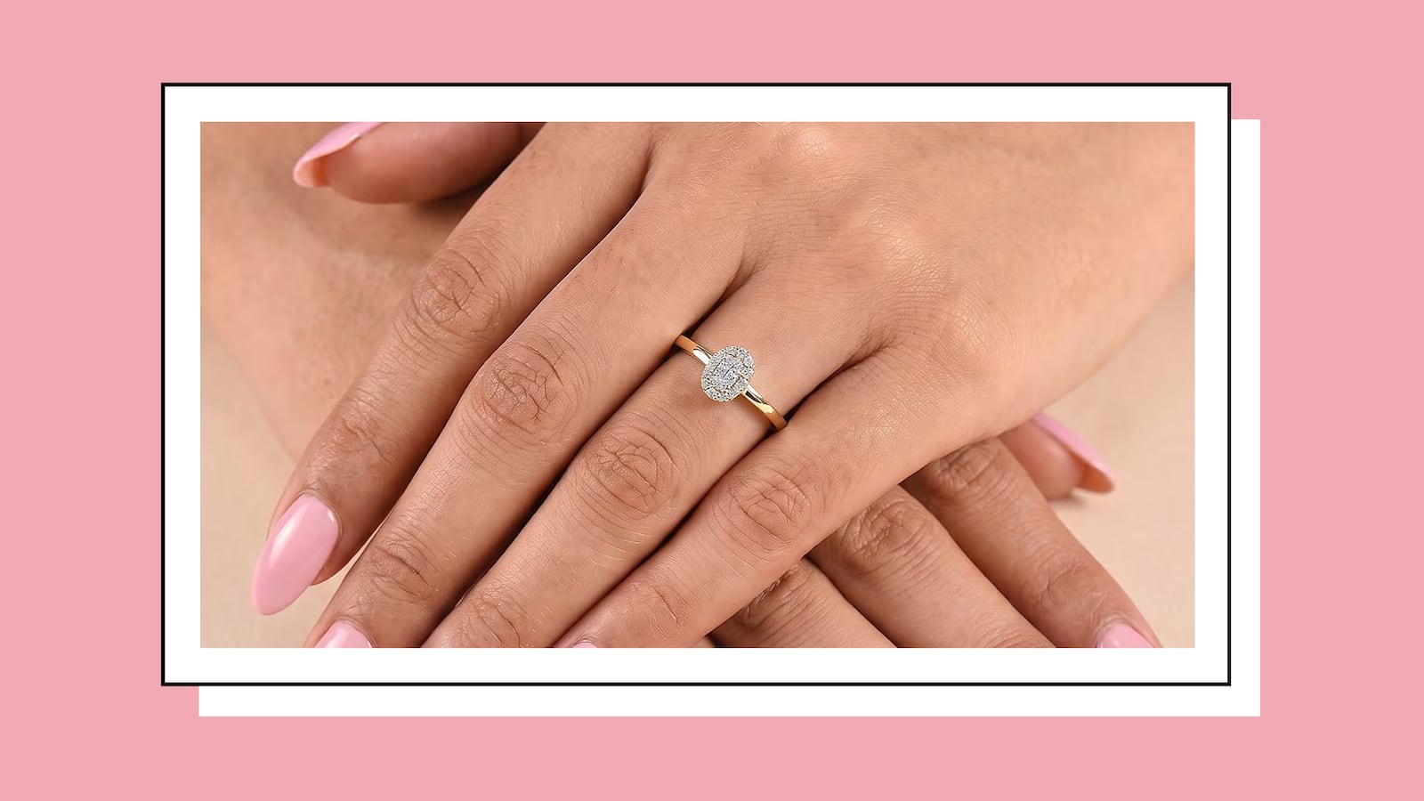 Model wearing the Luxuriant lab-grown diamond cluster ring on her hand