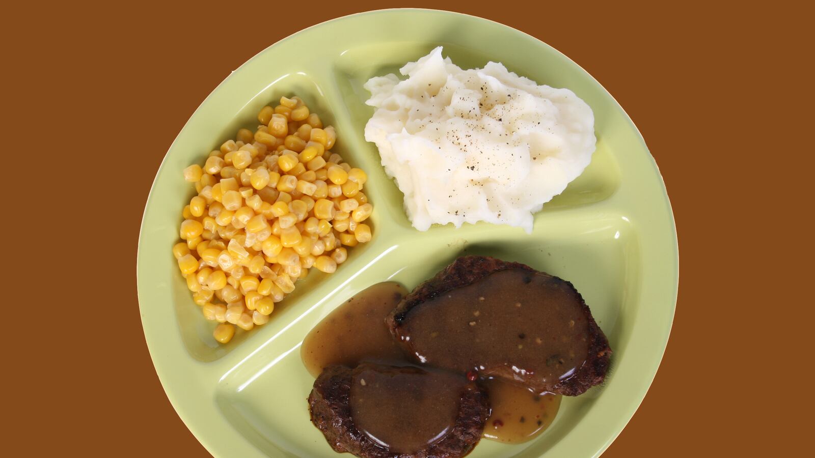 articles/2015/04/30/schoolkids-served-six-year-old-lunchmeat/150430-briquelet-old-meat-tease_pltero