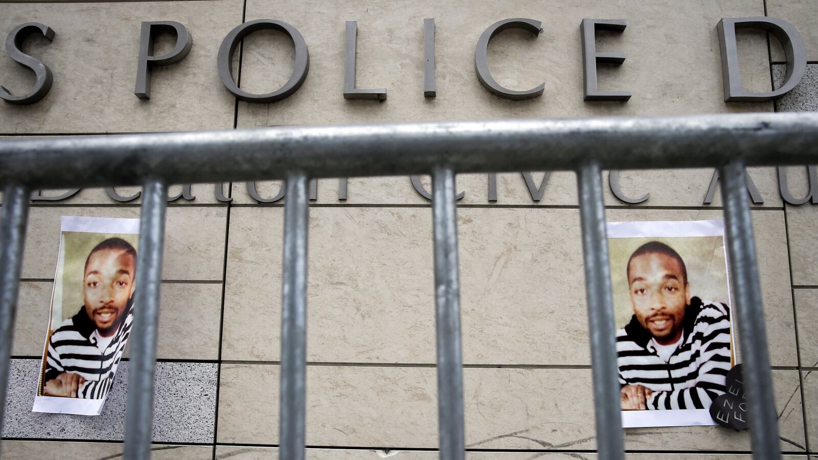 cheats/2017/01/24/lapd-cops-get-off-in-ezell-ford-case/170124-ezell-ford-cheat_zehzg2