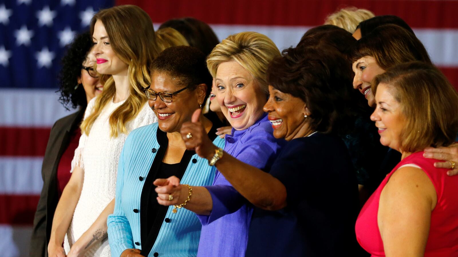 articles/2016/11/06/how-donald-trump-brought-some-of-us-together/161105-_Goff-election-women-together-tease_ejuxjo