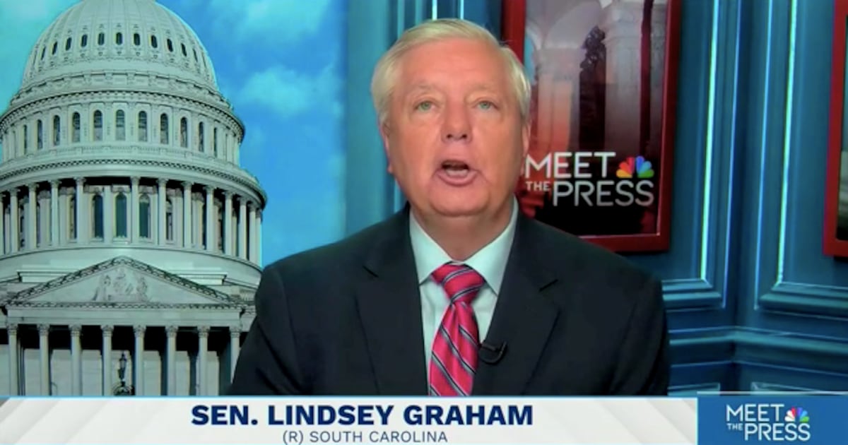 MAGA Suck-Up verteidigt Trumps nicht existierende Kriegsstrategie