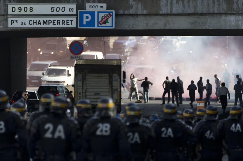 articles/2015/06/25/courtney-love-feels-french-cabbies-fury/150625-kennedy-uber-embed_mvg7ja