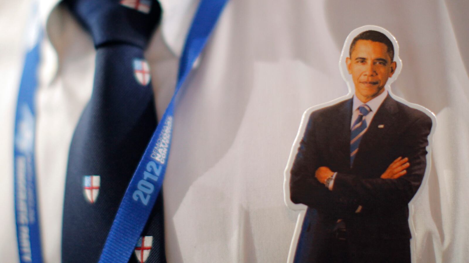 cheats/2012/09/05/crossroads-spends-6-6m-on-new-ad/superpac-money-obama-cheat_ppq7tm