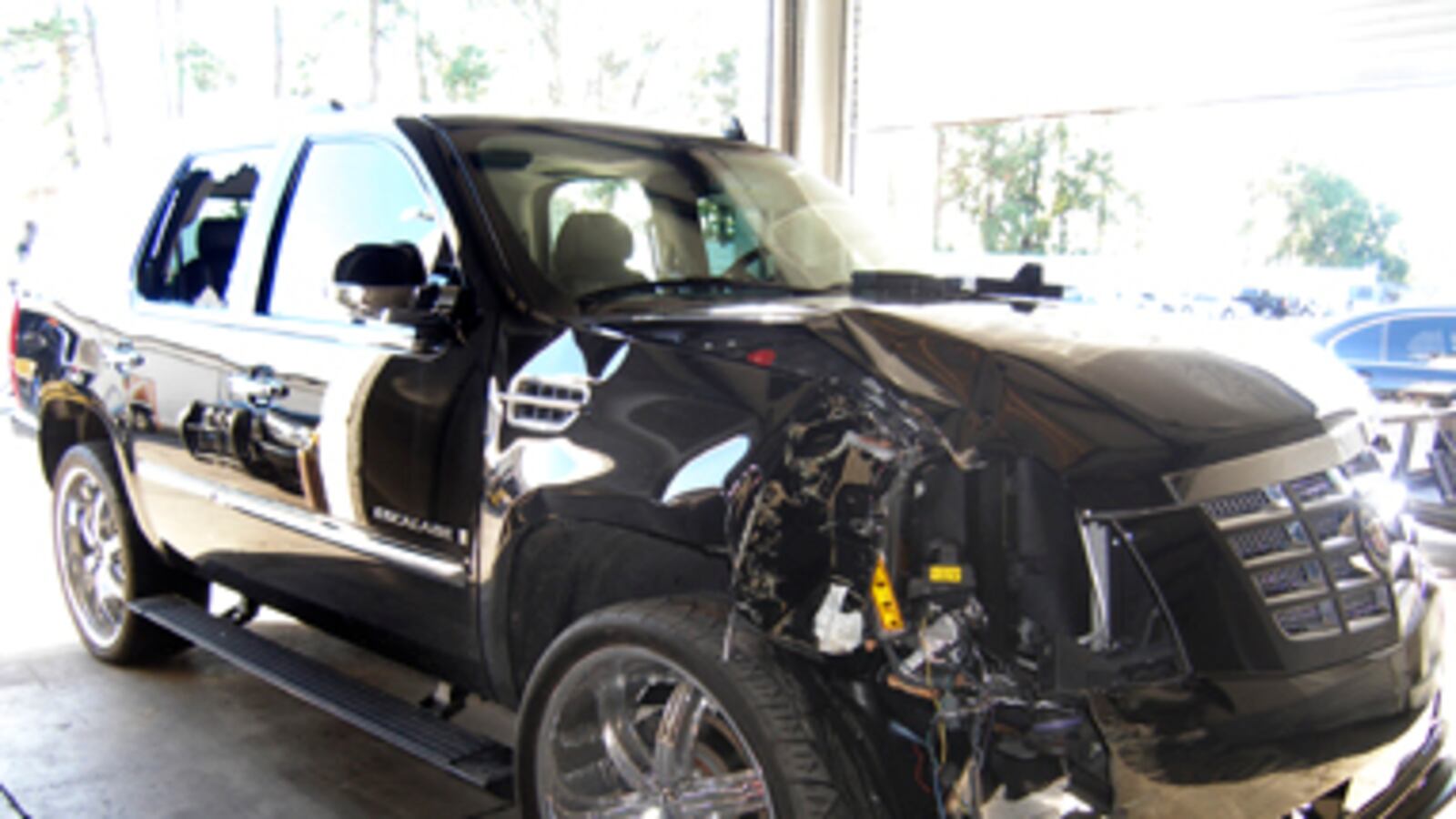 articles/2010/01/24/tigers-thanksgiving-mystery-solved/posner-tiger-woods-crash_77387_pipjrj