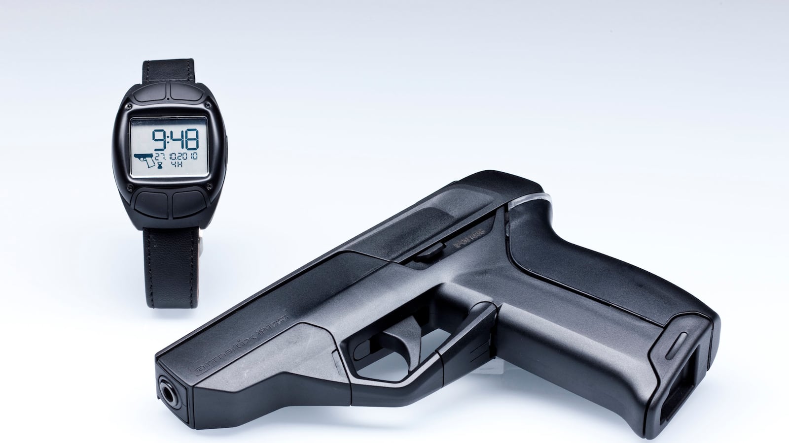 cheats/2014/08/06/gun-rights-advocates-hate-smarter-gun/140807-safety-gun-cheat_ywzgq1