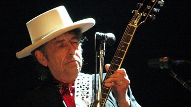 articles/2011/05/23/bob-dylan-turns-70-still-a-troublemaker-after-all-these-years/yaffe-bob-dylan_182744_dnqumn