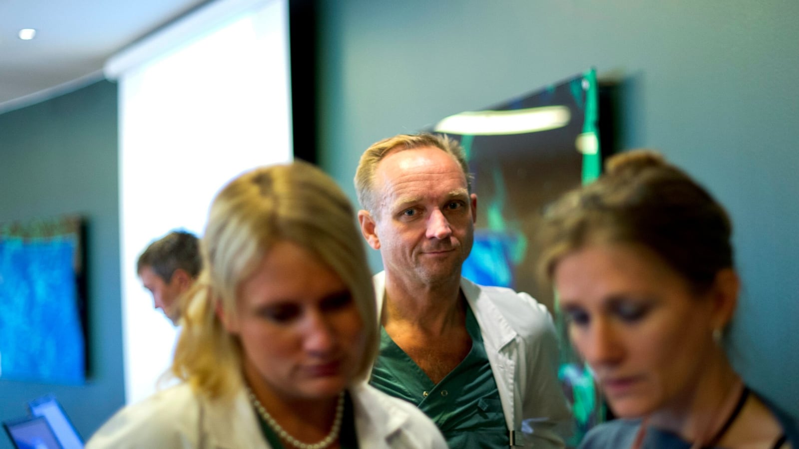 cheats/2016/10/07/woman-has-baby-with-mom-s-womb/161007-woman-womb-cheat_gd9zko