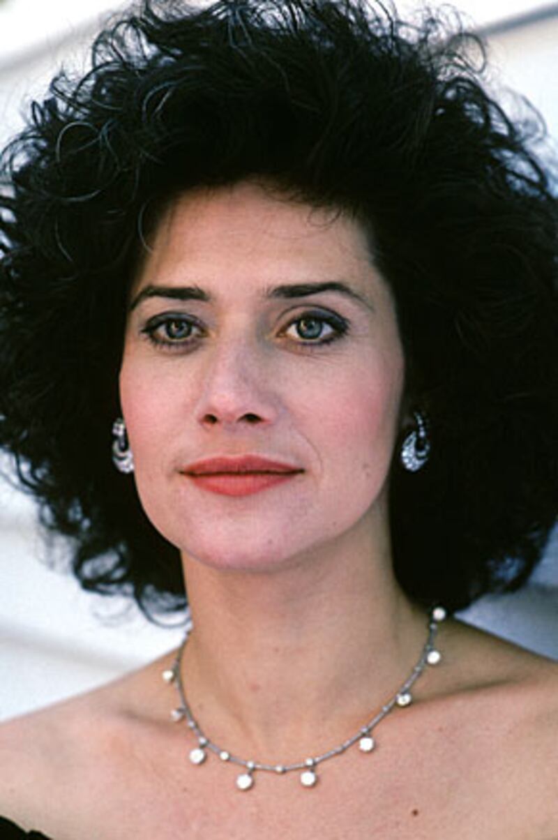 galleries/2009/05/19/the-ease-of-frizz/espinosa-frizzy-hair---goodfellas_tmfohw