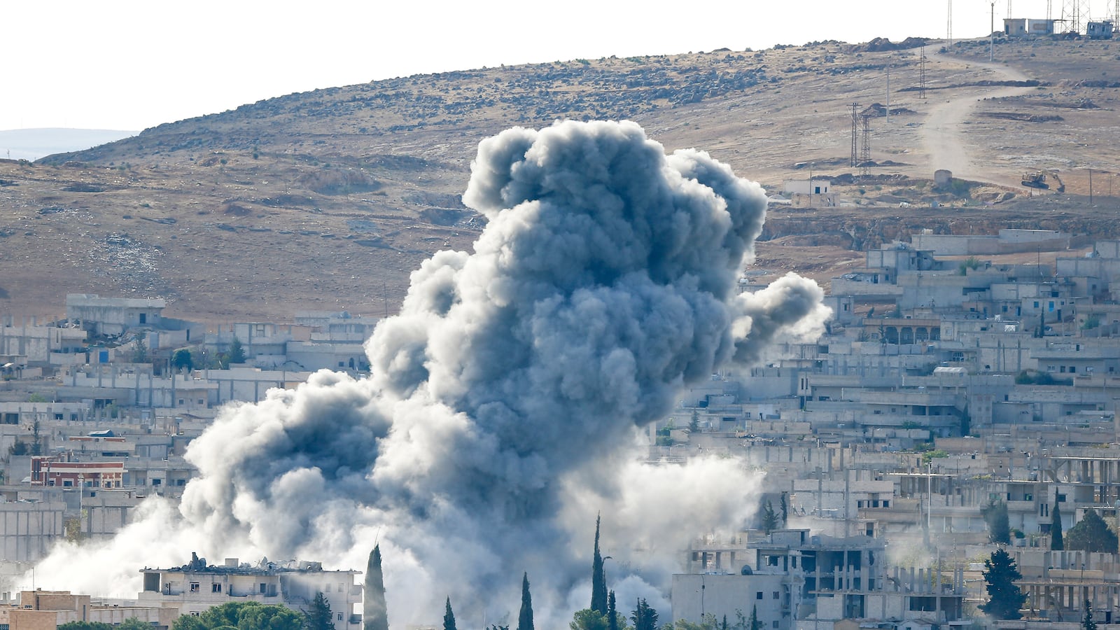 articles/2015/08/04/does-the-u-s-know-why-it-s-bombing-isis/150804-seibert-isis-tease_n1jgvv