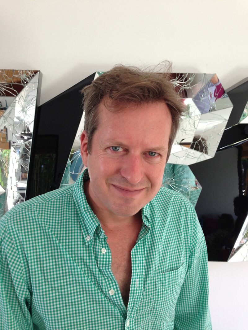 galleries/2013/08/27/simon-de-pury-s-studio-tours-of-los-angeles-artists-photos/130825-la-art-DougAitken_y06diq