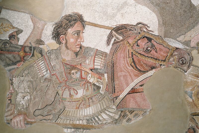 galleries/2013/05/13/men-in-makeup-throughout-time-photos/men-in-makeup-alexander-the-great_zmqtsv