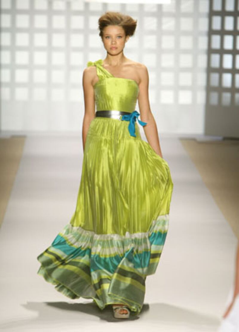 galleries/2009/09/12/ny-fashion-week-day-3/fashion-runway-highlights--chakra-2_m57f2q
