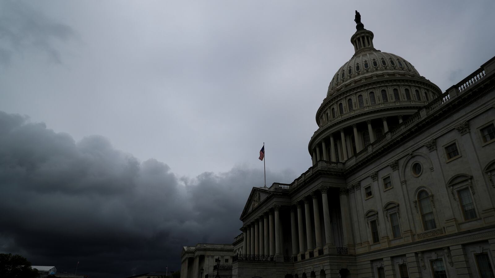 2020-04-27T000000Z_1531591200_RC21DG9ZAQV4_RTRMADP_3_HEALTH-CORONAVIRUS-USA-CONGRESS_wenvf1