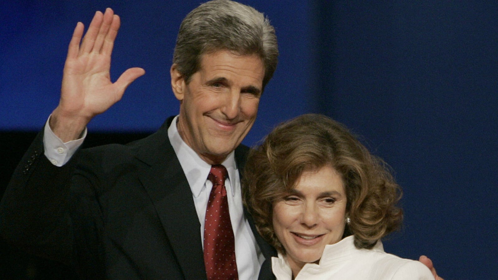 cheats/2013/07/07/report-teresa-heinz-kerry-rushed-to-hosptial/theresa-kerry-hospital-cheat_hf3umz