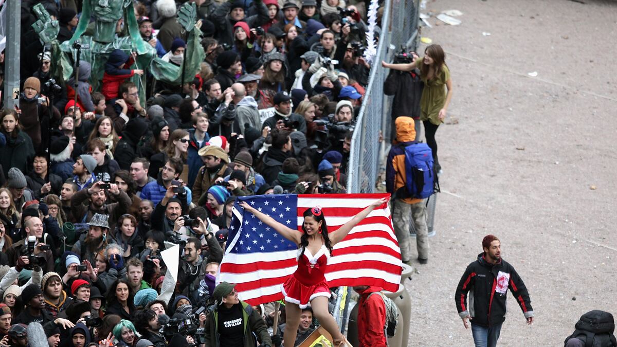 cheats/2011/12/17/50-occupy-protesters-arrested-in-nyc/occupy-wall-street-cheat_jg3id9