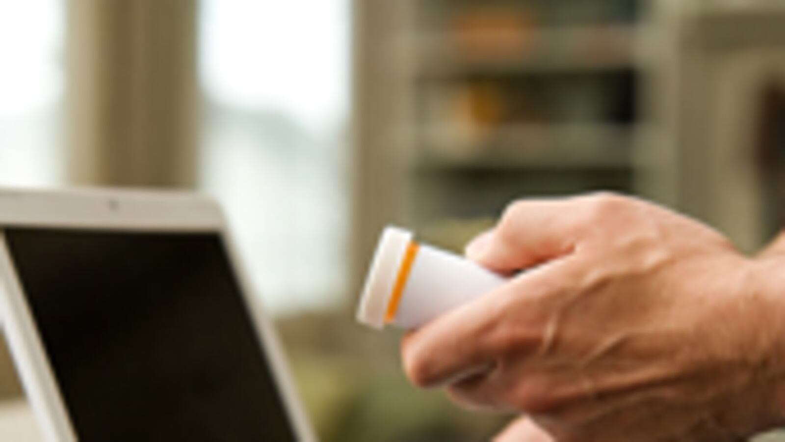 articles/2009/10/05/swine-flu-swindle/swine-flu-internet-threat_54199_oexqgw
