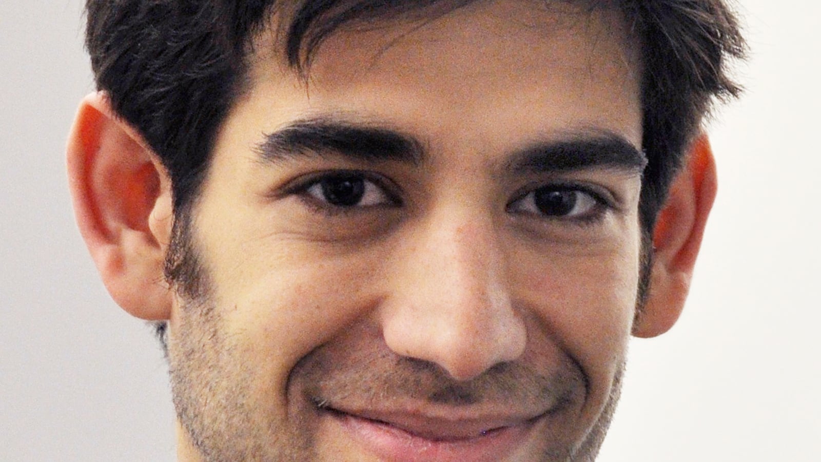 cheats/2013/01/14/mit-launching-probe-into-swartz-case/130114-aaron-swartz-investigation-cheat_g7mu3n