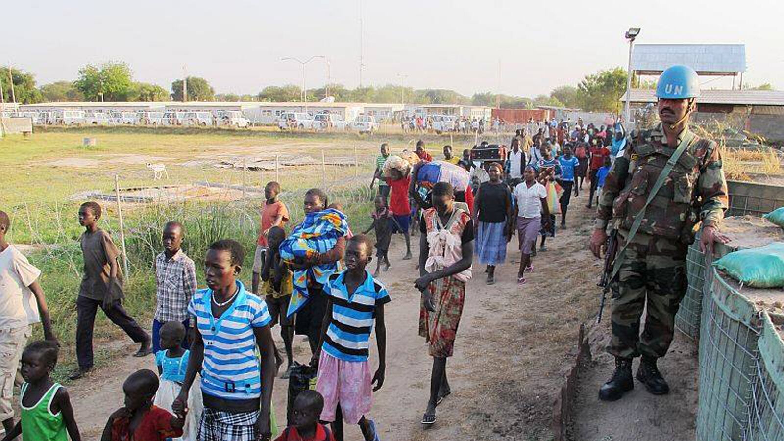 cheats/2013/12/17/fighting-returns-to-south-sudan/131217-south-sudan-cheat_kn5fat