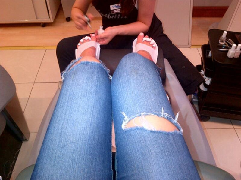 galleries/2011/10/09/sofia-vergara-ann-curry-elizabeth-hurley-more-celebrity-twitter-photos/bar-refaeli-best-celebrity-twitter-photos_oozmao