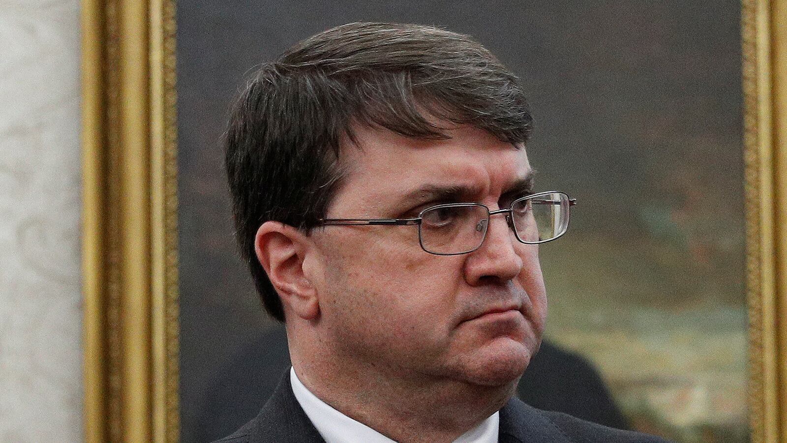 121020-va-secretary-cheat_jbjljc