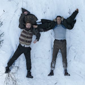 Kenneth Branagh and Ryan Reynolds in Mayday.