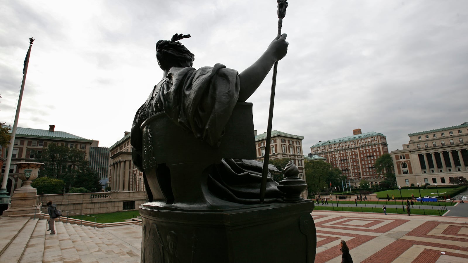 2009-10-05T120000Z_953806475_WASE5A50SZW01_RTRMADP_3_USA_yj2fjl