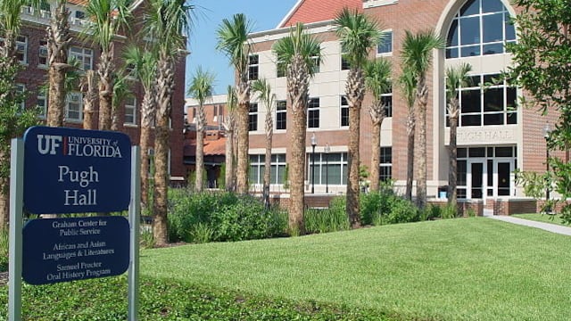 640px-Pugh_Hall_at_the_University_of_Florida_n4yjni