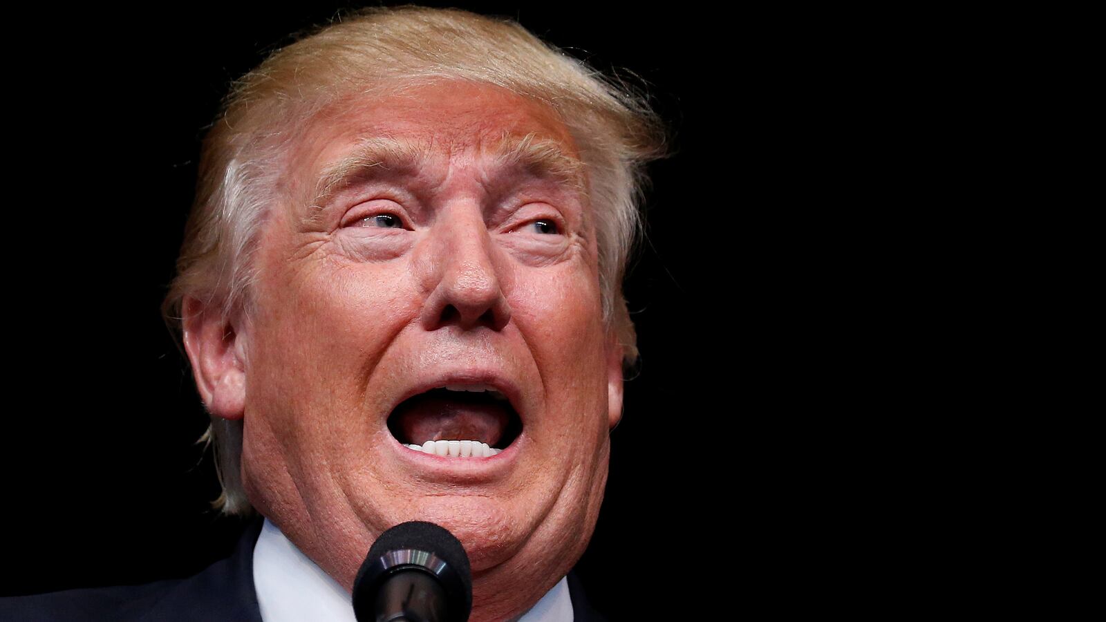 2016-07-27T120000Z_695204407_S1BETSBEOVAA_RTRMADP_3_USA-ELECTION-TRUMP_ihzyjv