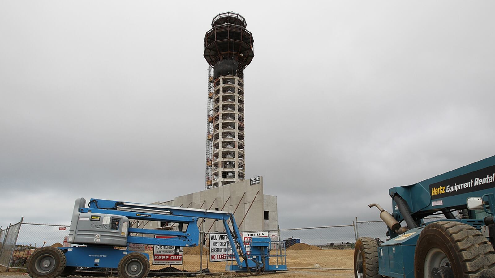 articles/2011/08/03/faa-budget-crisis-poses-safety-risks-as-congress-leaves-dc-after-debt-deal/faa-shutdown-conant_wzjqg9