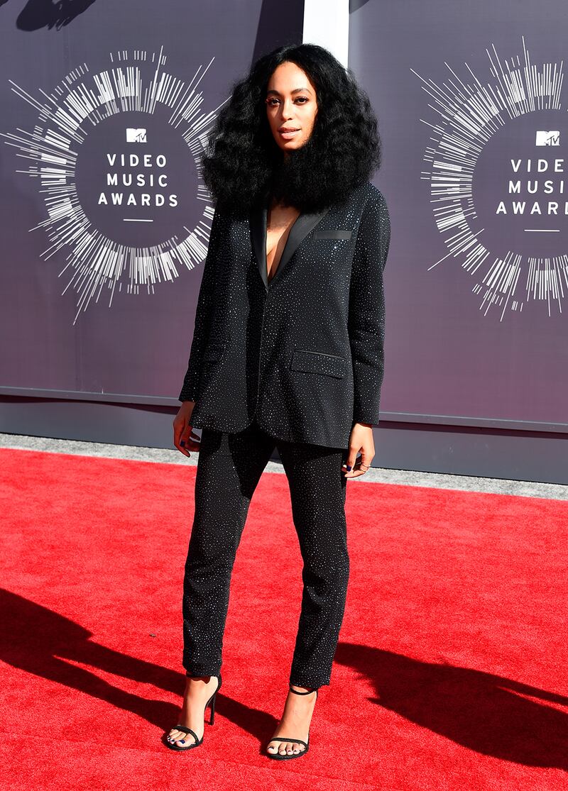 galleries/2014/08/30/best-worst-dressed-of-the-week/140829-fashion-best-worst-19_dwwcc8