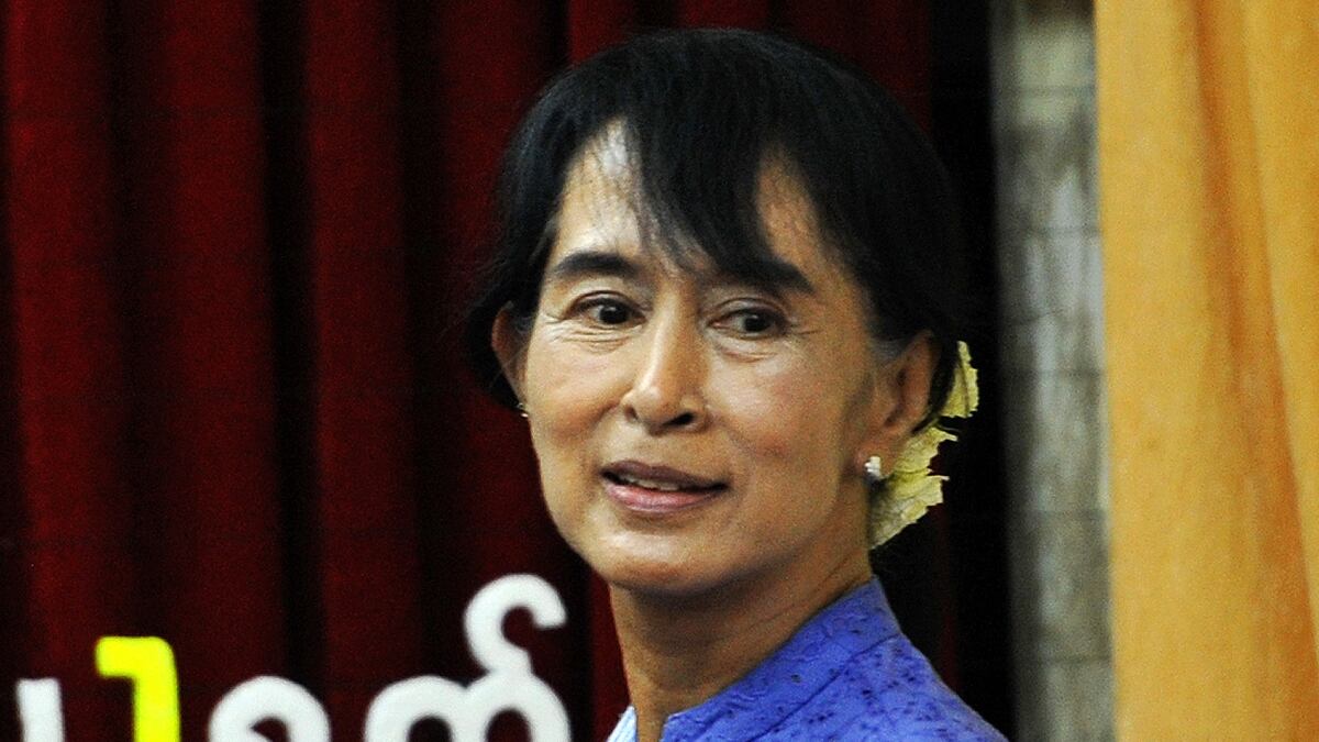 cheats/2012/04/23/burma-president-dismisses-suu-kyi/suu-kyi-oath-cheat_mfkypu