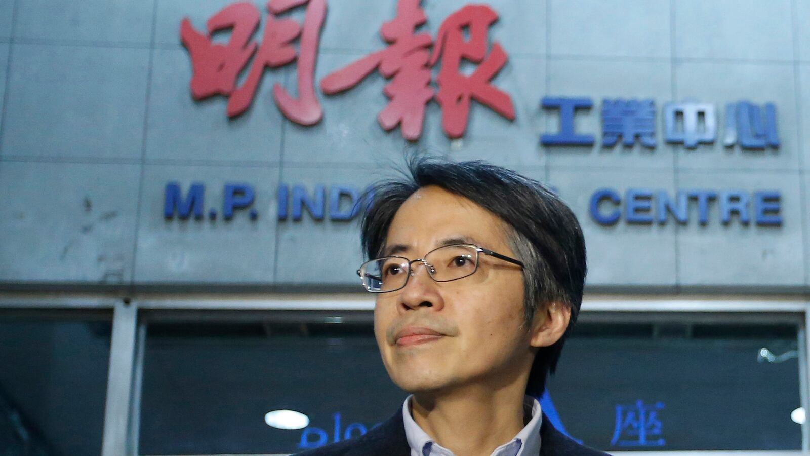 cheats/2014/02/26/muckraker-hit-with-meat-cleaver/140226-hong-kong-editor-cheat_lqbevi