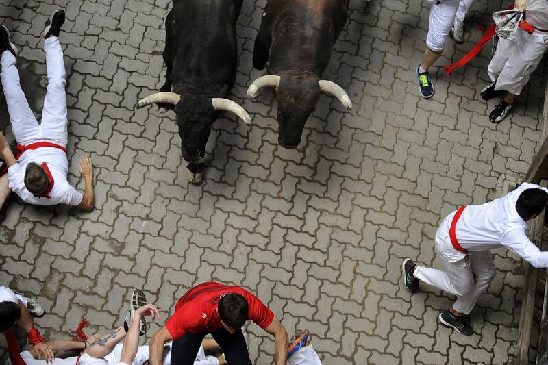 galleries/2015/07/12/spain-s-running-of-the-bulls-photos/150710-running-of-bulls-07_vooctk