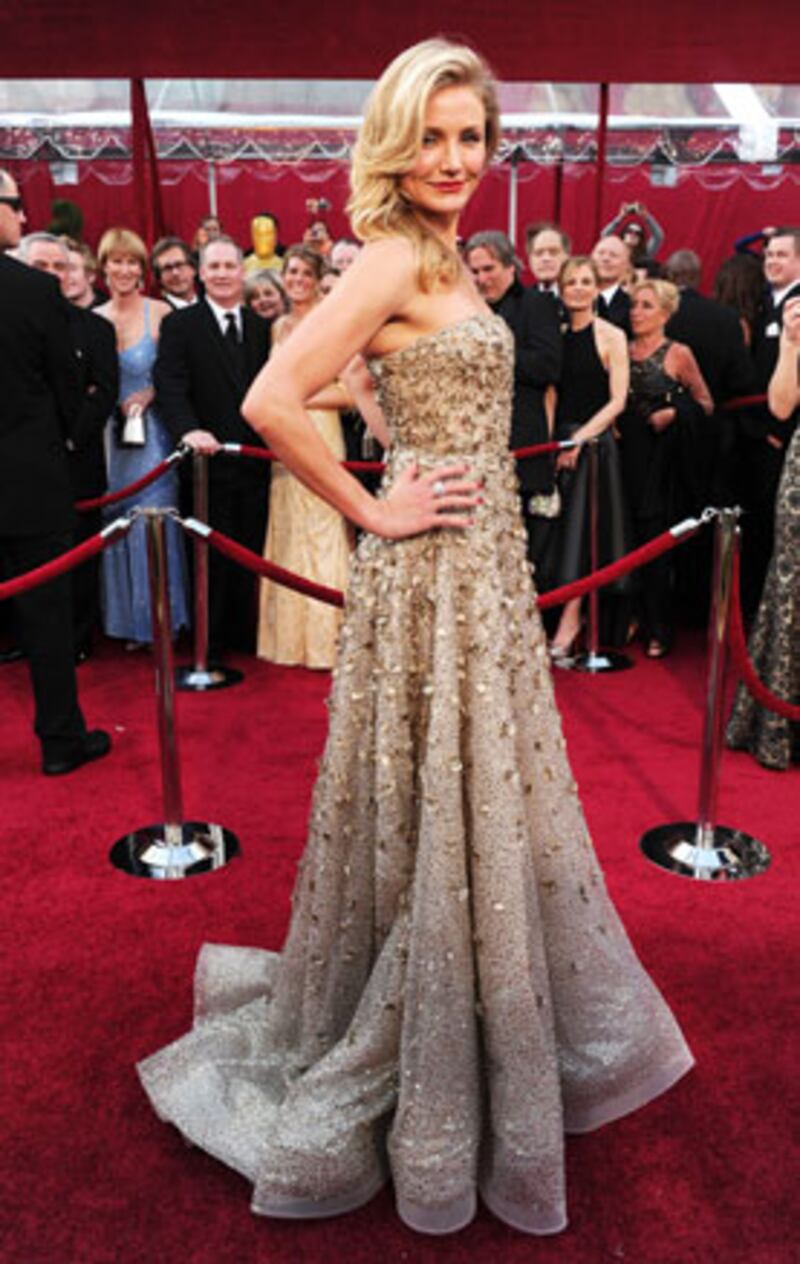 galleries/2010/03/07/oscar-arrivals-and-parties/oscar-arrivals---diaz_j5n1sw