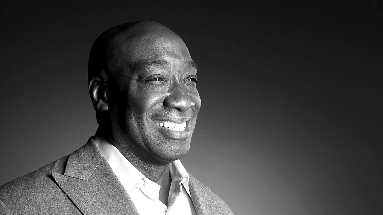 articles/2012/09/04/bones-creator-hart-hanson-on-working-with-michael-clarke-duncan/michael-clark-duncun-hanson_csdiab